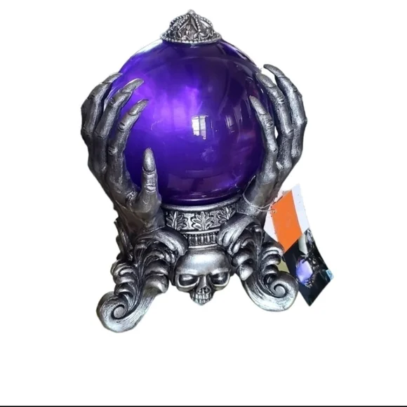 Beautiful Purple/ Silver Light Up Fog Table Top Halloween Crystal Fortune Ball - Picture 1 of 3